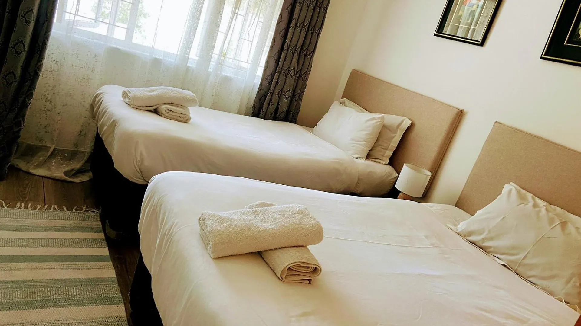 Homestay Zagorski'S Bed And Breakfast Bloubergstrand South Africa